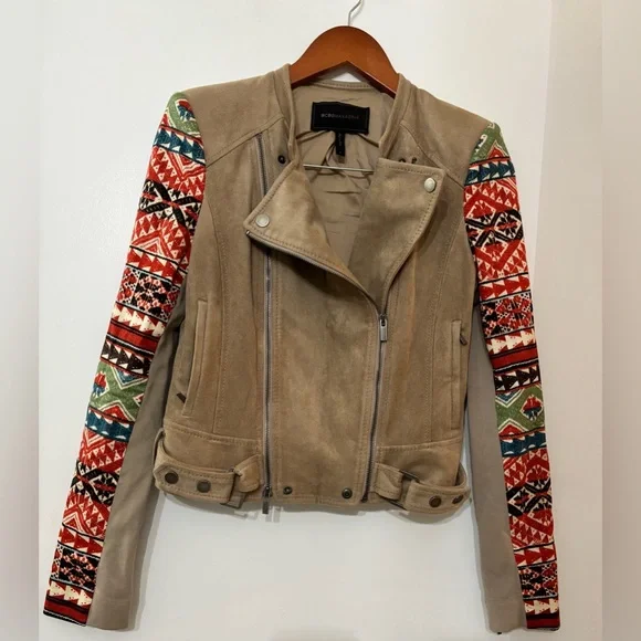 BCBGMAXAZRIA Women Tan Aztec/Tribal Print Faux Suede Peter Moto Jacket Small - Picture 4 of 15
